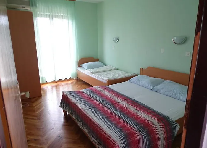 Zana Apartments
