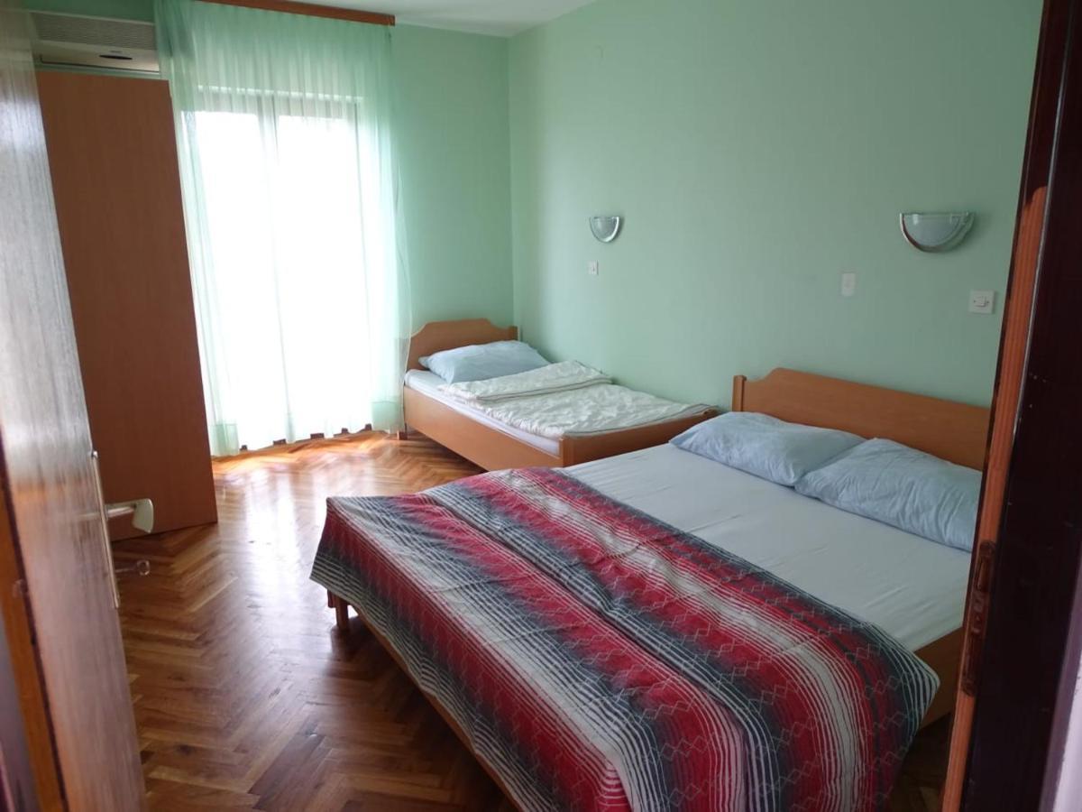 Zana Apartment